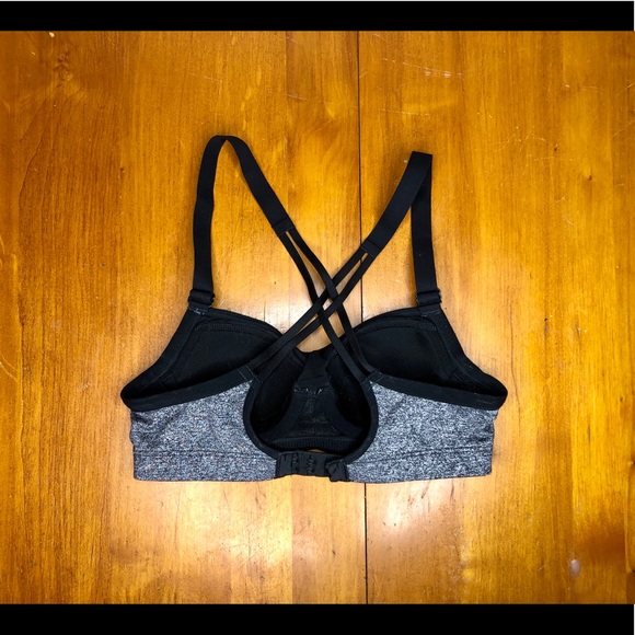 VSX Sport Victoria’s Secret Grey Sports Bra Sz 32A - Picture 2 of 5